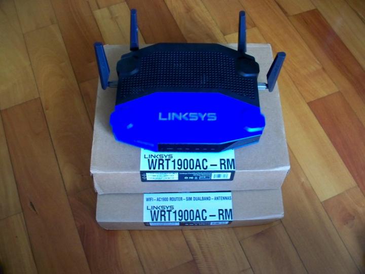 LINKSYS WRT1900AC无线路由